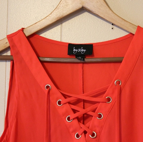 Coral Lace Up Tank Shirt V-Neck - Picture 3 of 8